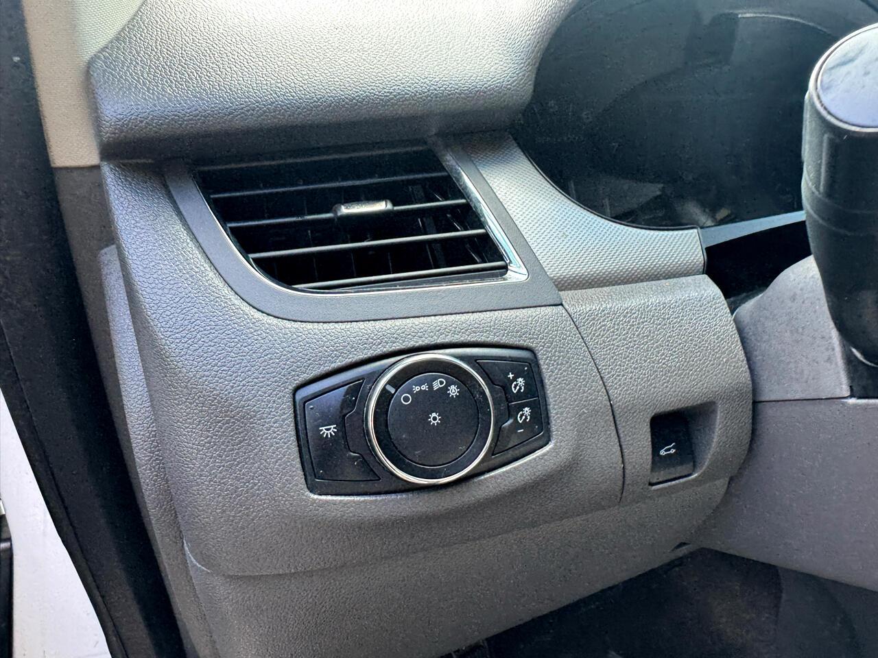 Ford Edge SEL FWD 2013