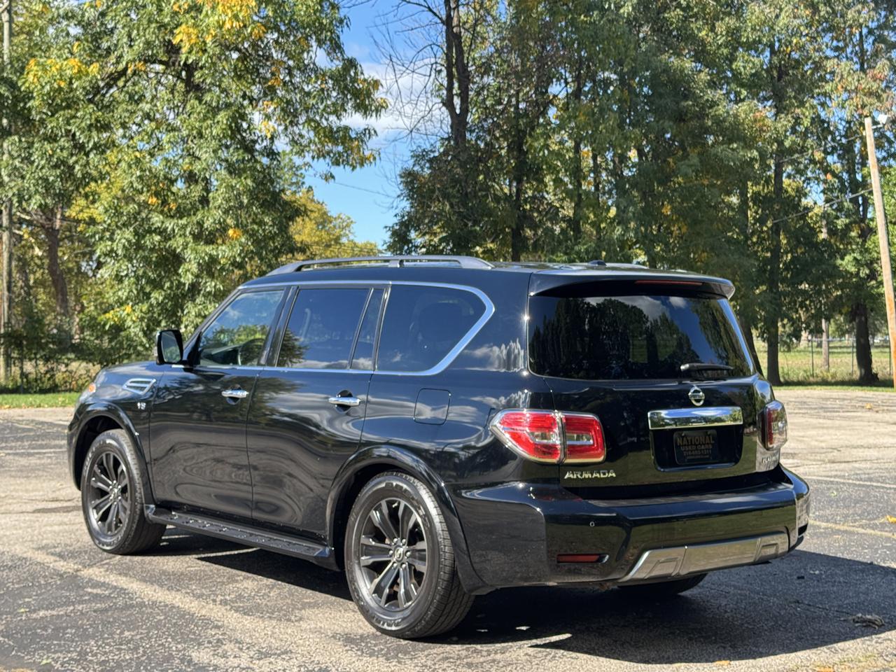 Nissan Armada photo 5