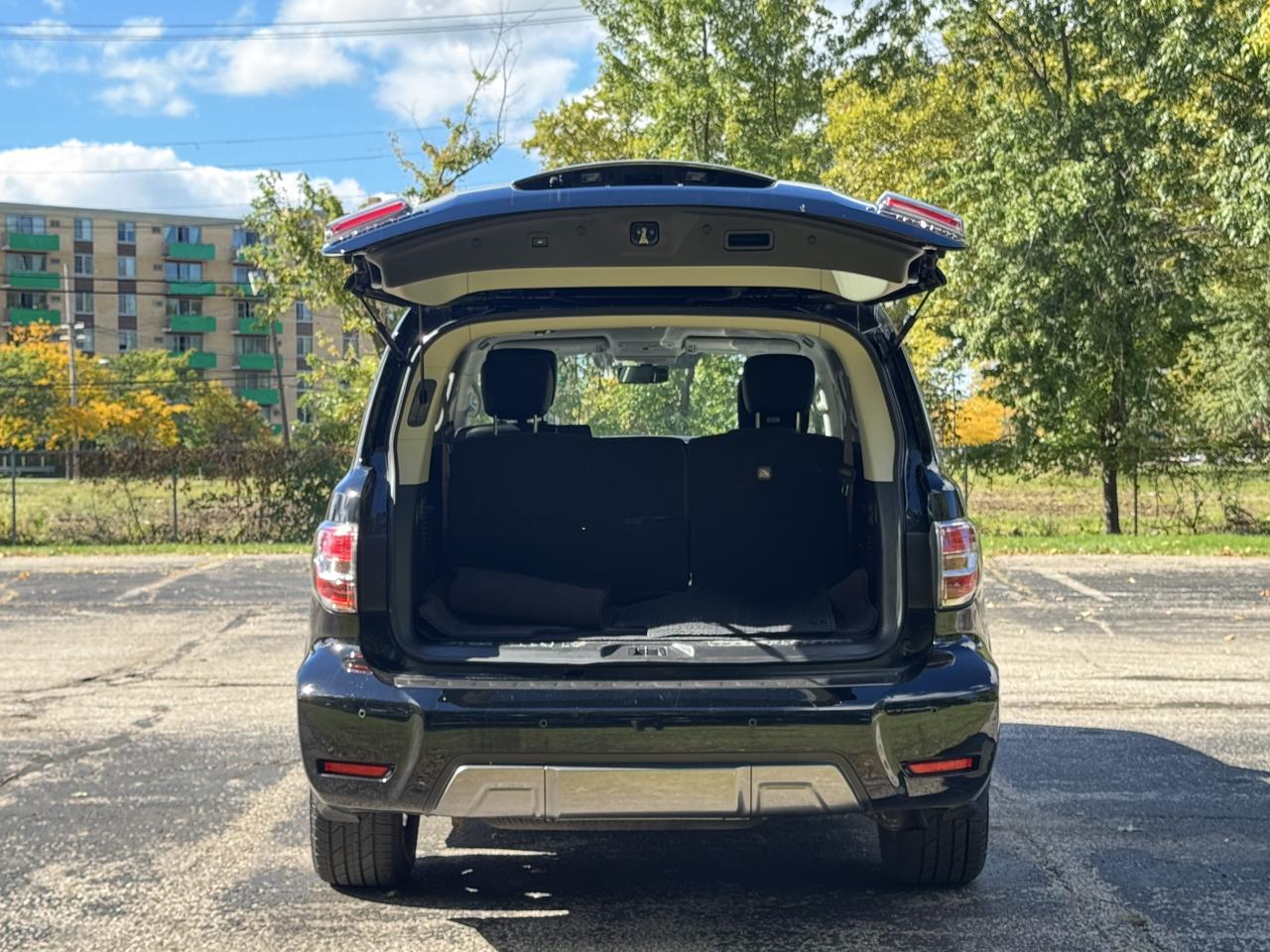 Nissan Armada photo 15