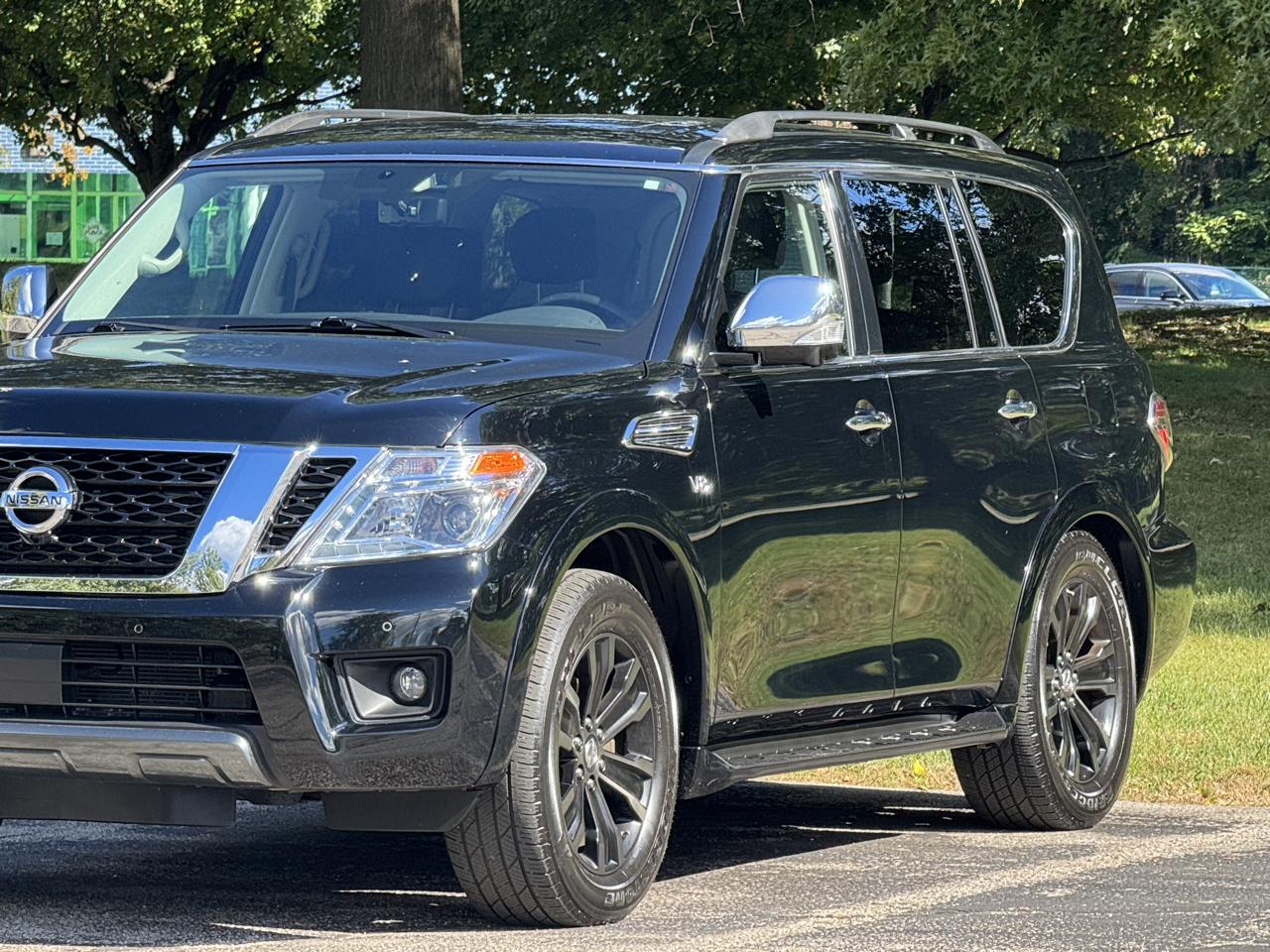Nissan Armada photo 19