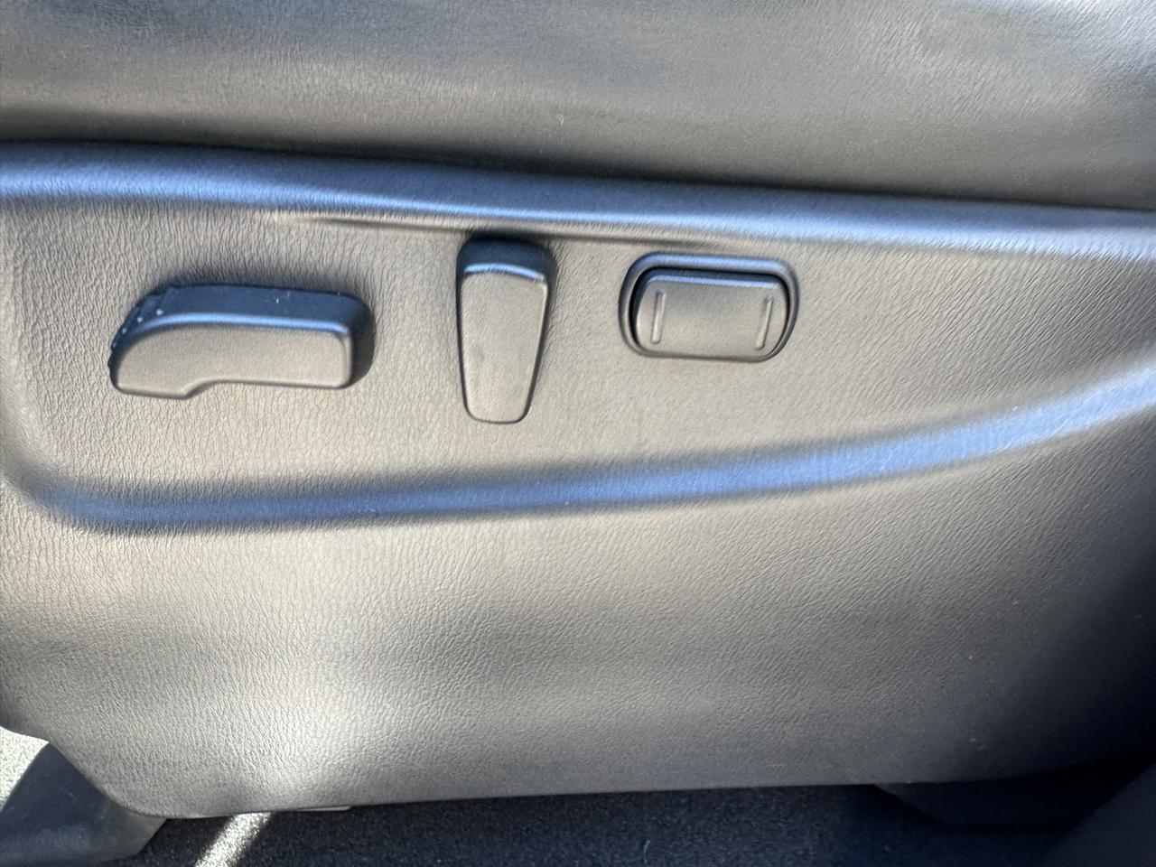 Nissan Armada photo 30