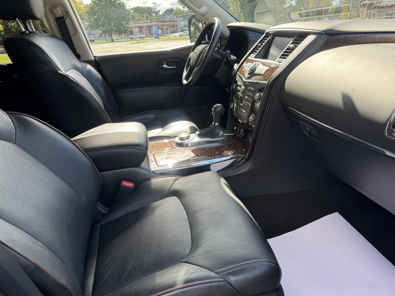 Nissan Armada photo 33