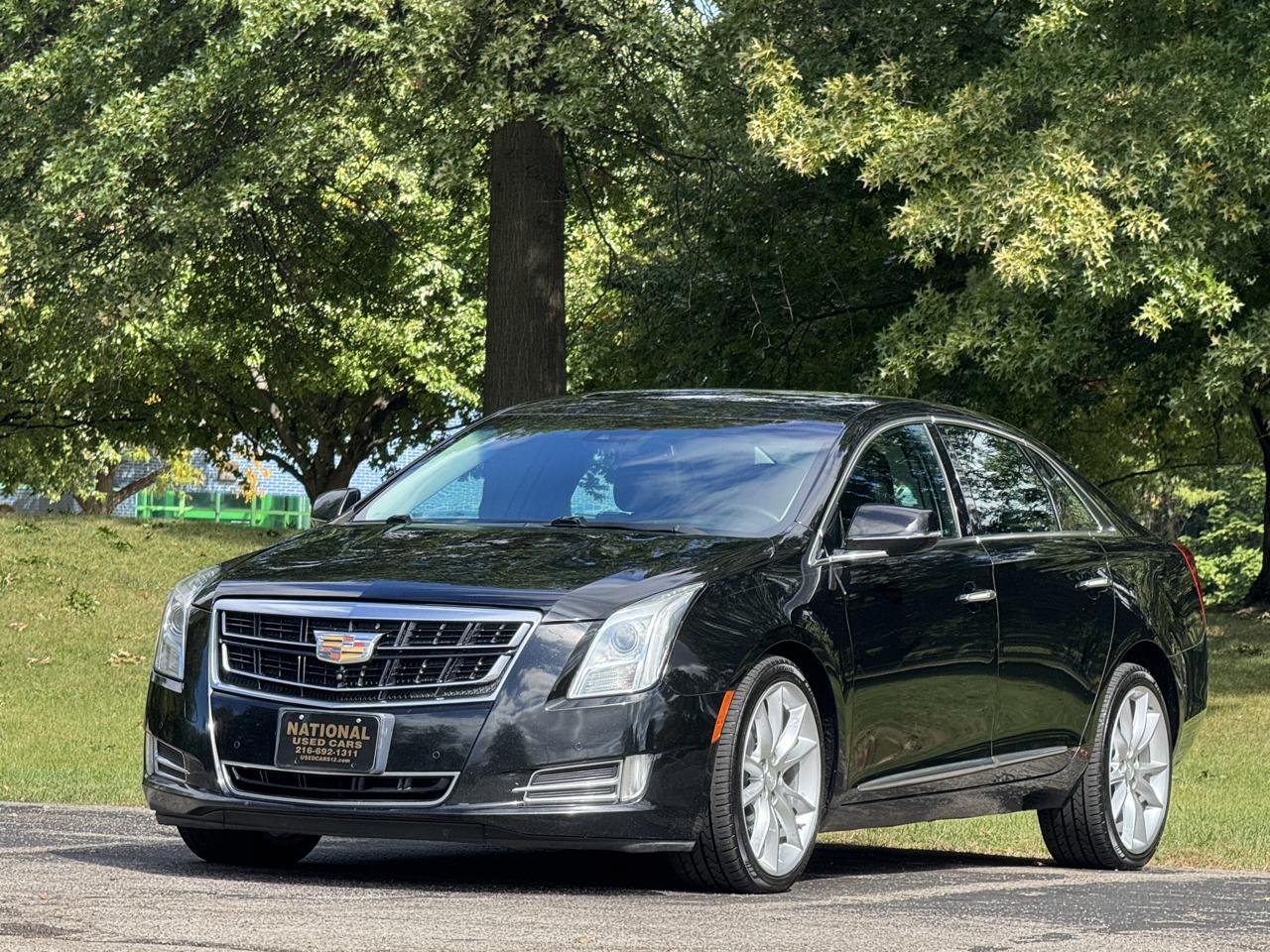 Cadillac XTS photo 2