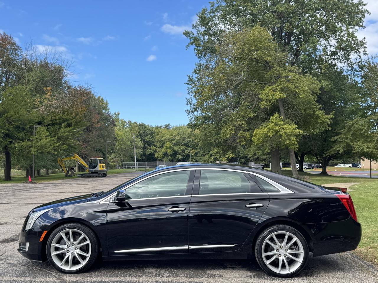 Cadillac XTS photo 10