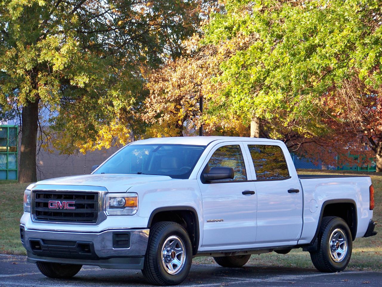 GMC Sierra 1500 Base Crew Cab 4WD 2014