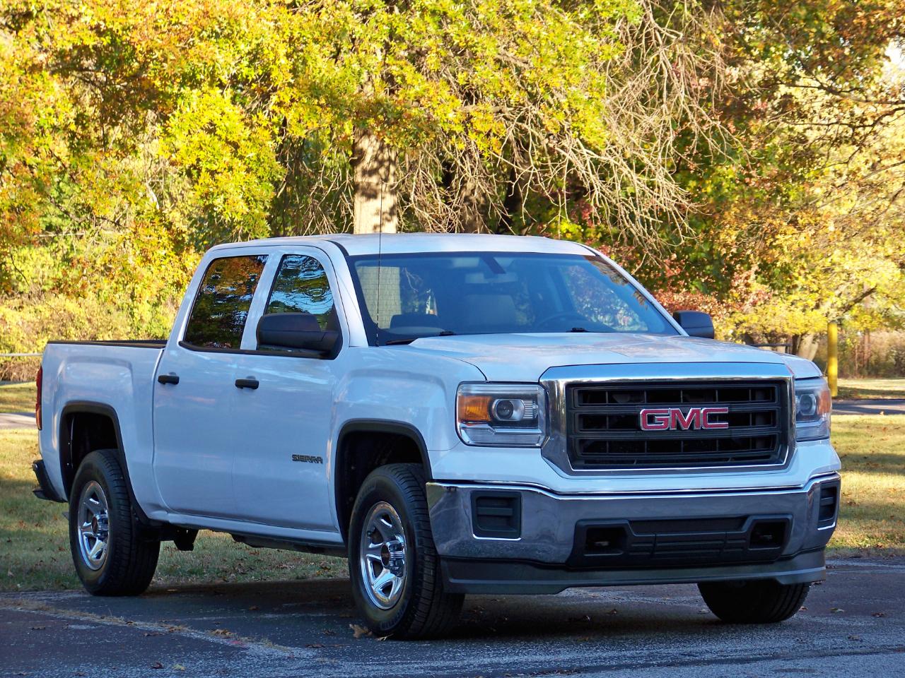 GMC Sierra 1500 Base Crew Cab 4WD 2014