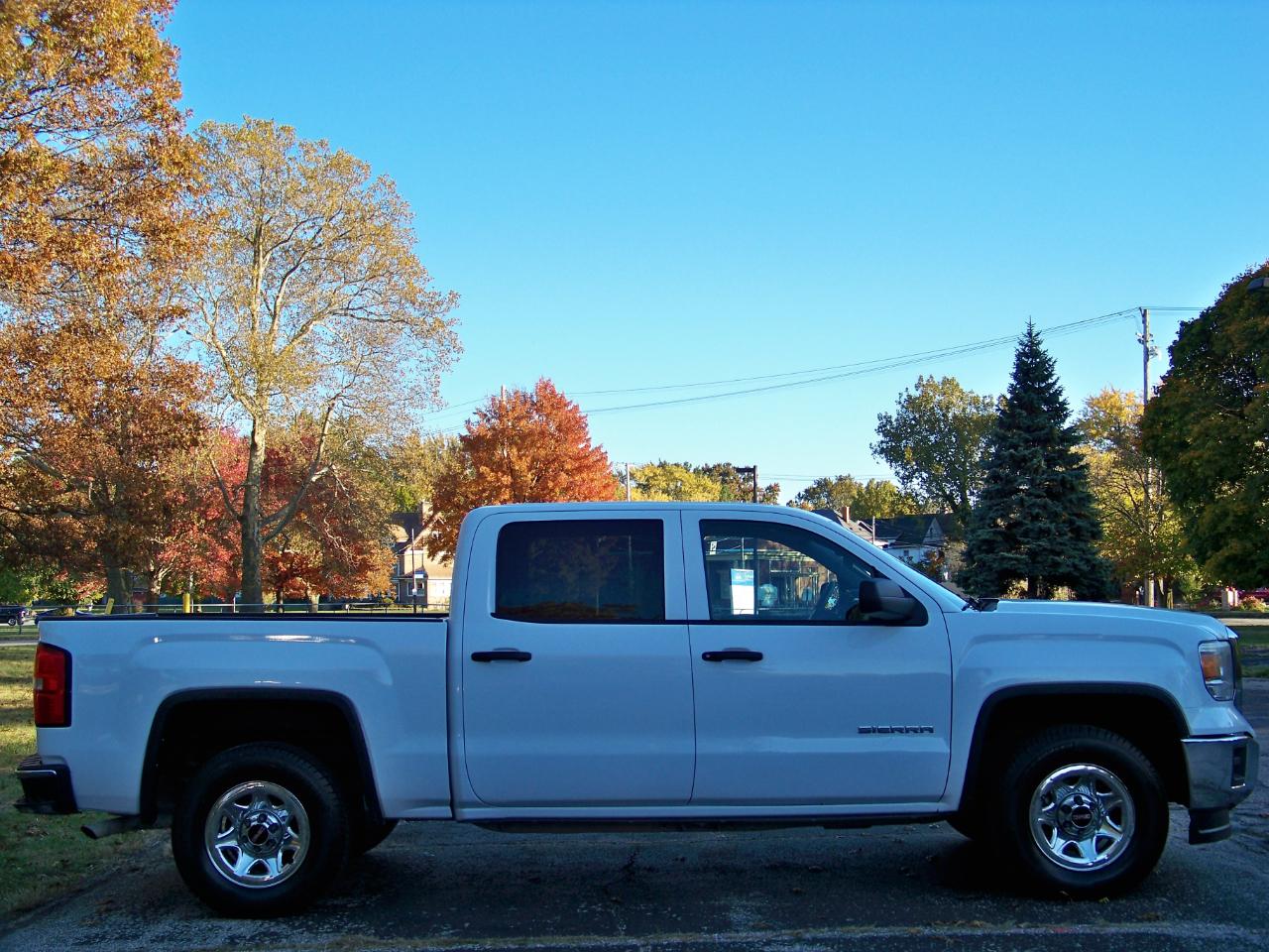 GMC Sierra 1500 Base Crew Cab 4WD 2014