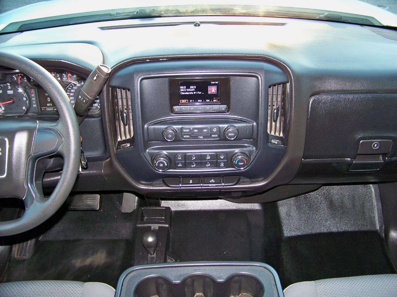GMC Sierra 1500 Base Crew Cab 4WD 2014