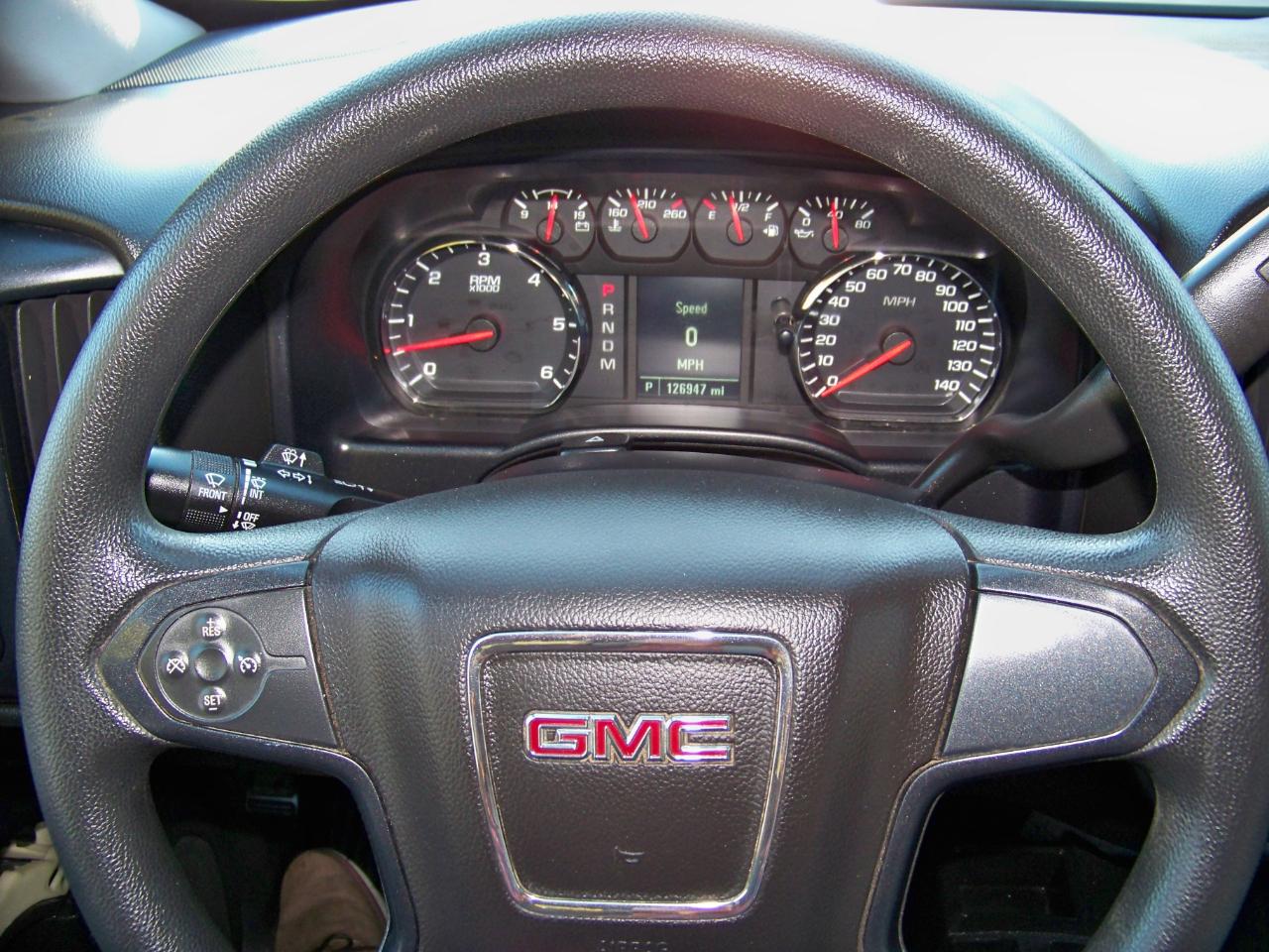 GMC Sierra 1500 Base Crew Cab 4WD 2014