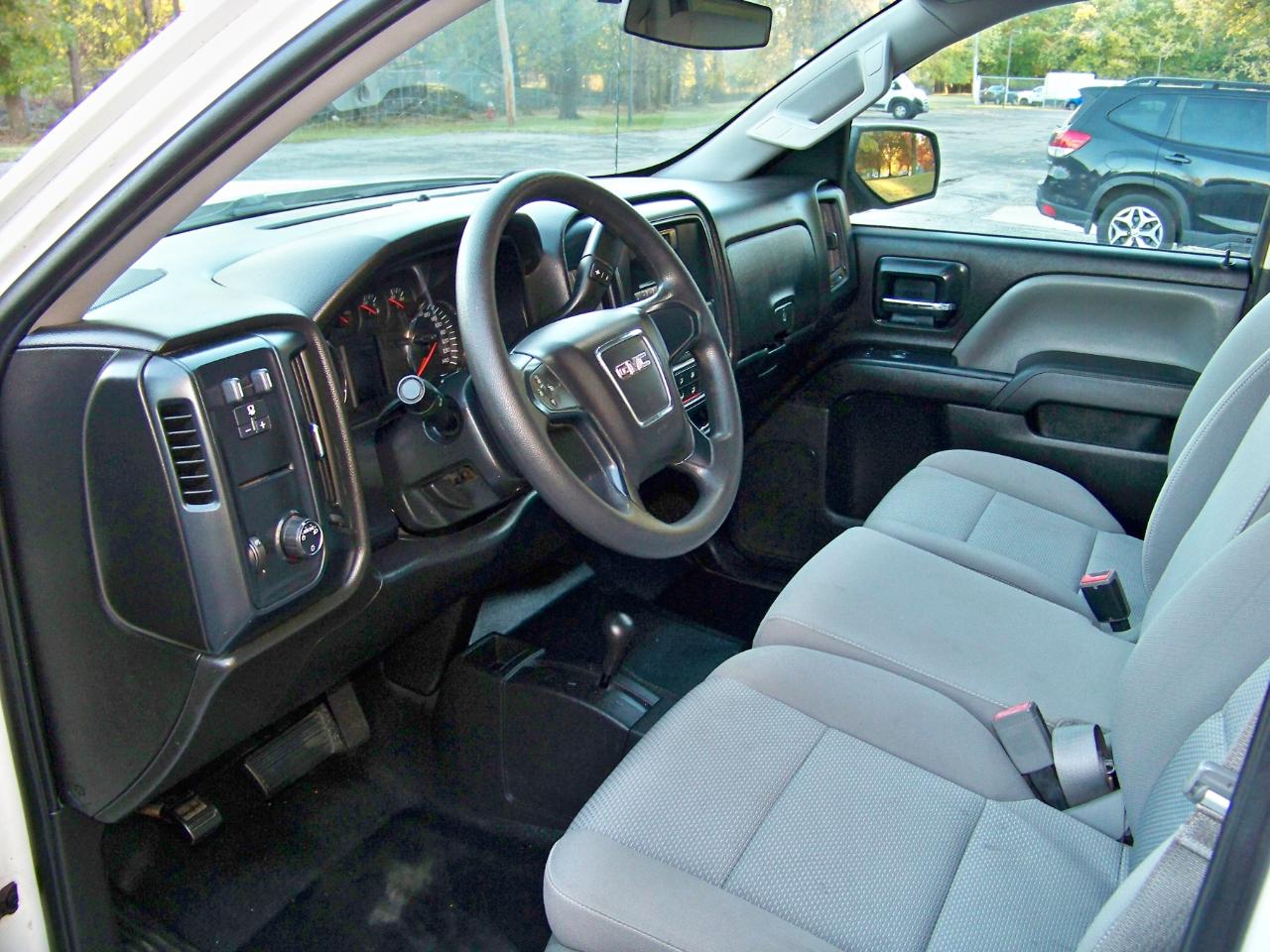 GMC Sierra 1500 Base Crew Cab 4WD 2014