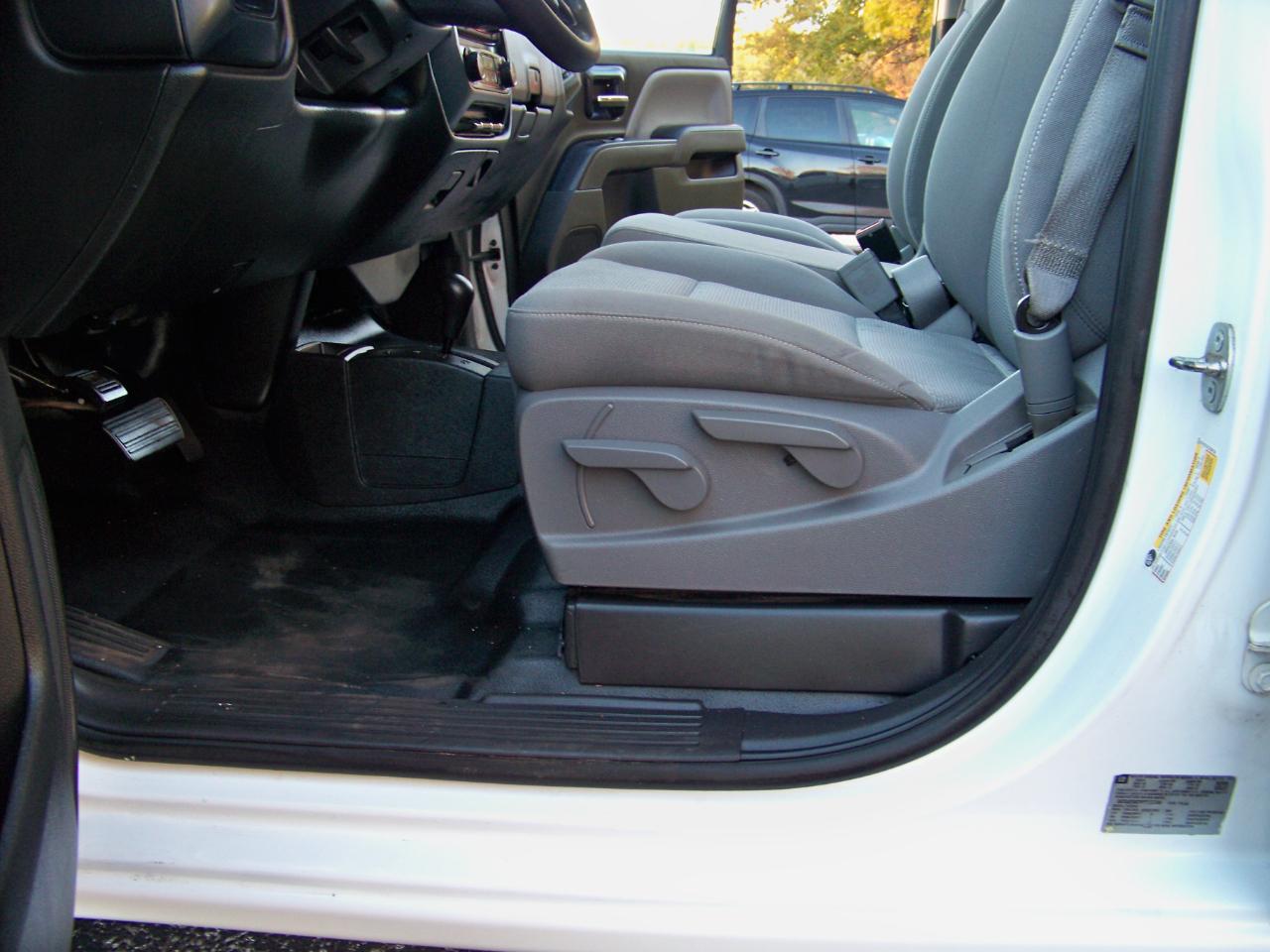 GMC Sierra 1500 Base Crew Cab 4WD 2014