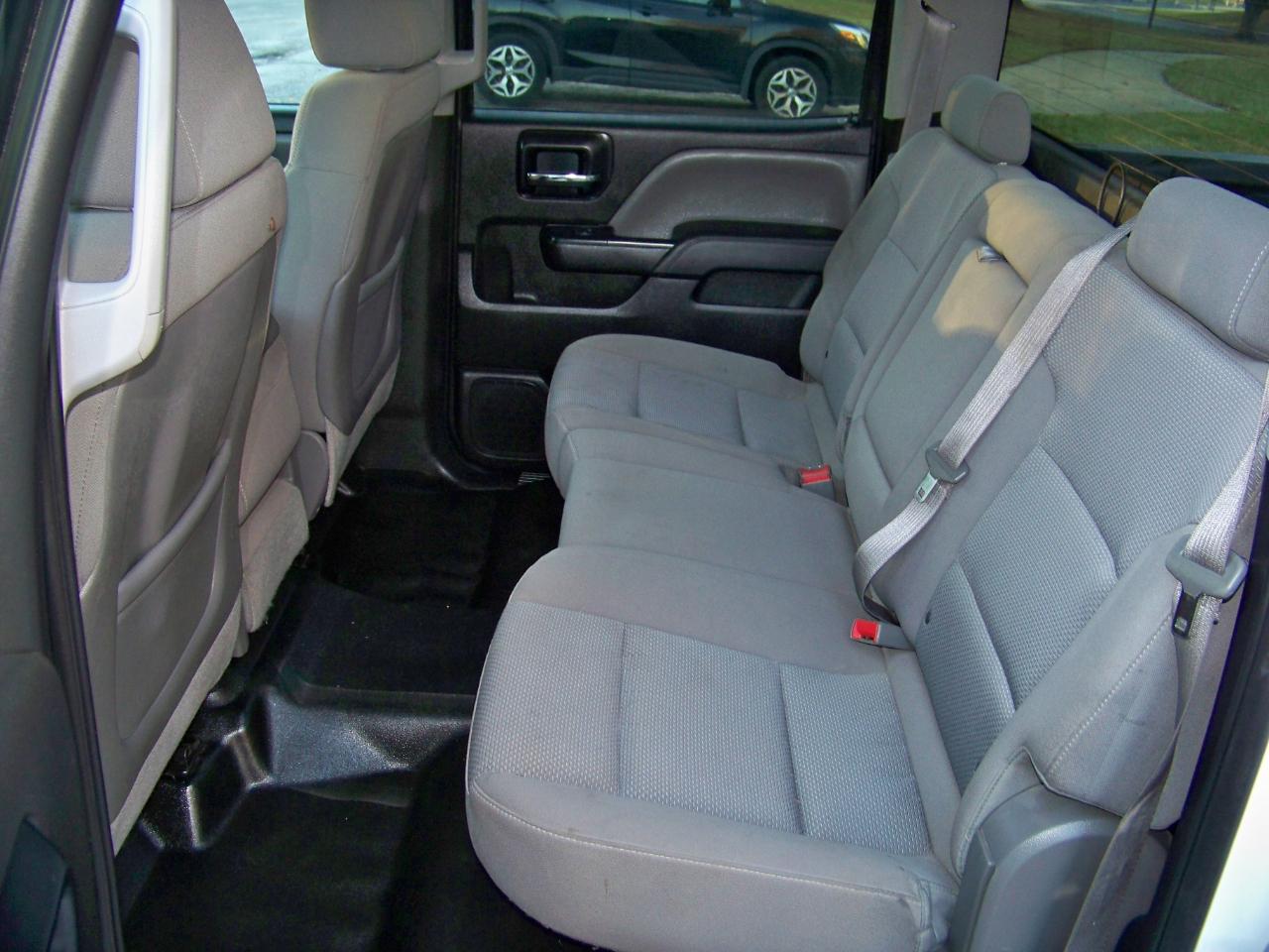 GMC Sierra 1500 Base Crew Cab 4WD 2014