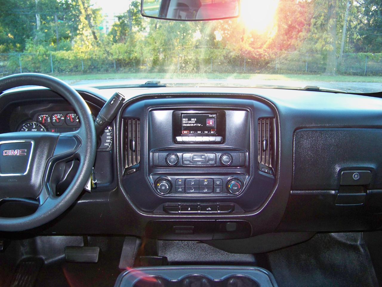 GMC Sierra 1500 Base Crew Cab 4WD 2014