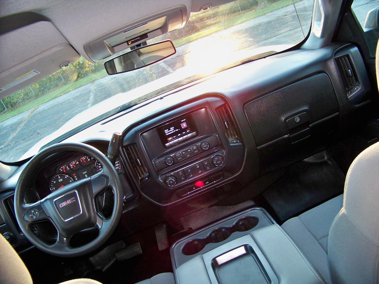 GMC Sierra 1500 Base Crew Cab 4WD 2014