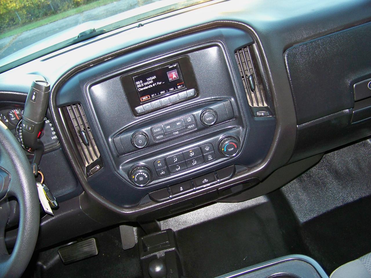 GMC Sierra 1500 Base Crew Cab 4WD 2014