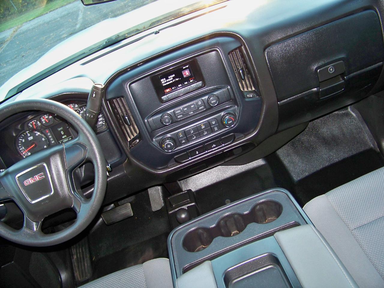 GMC Sierra 1500 Base Crew Cab 4WD 2014