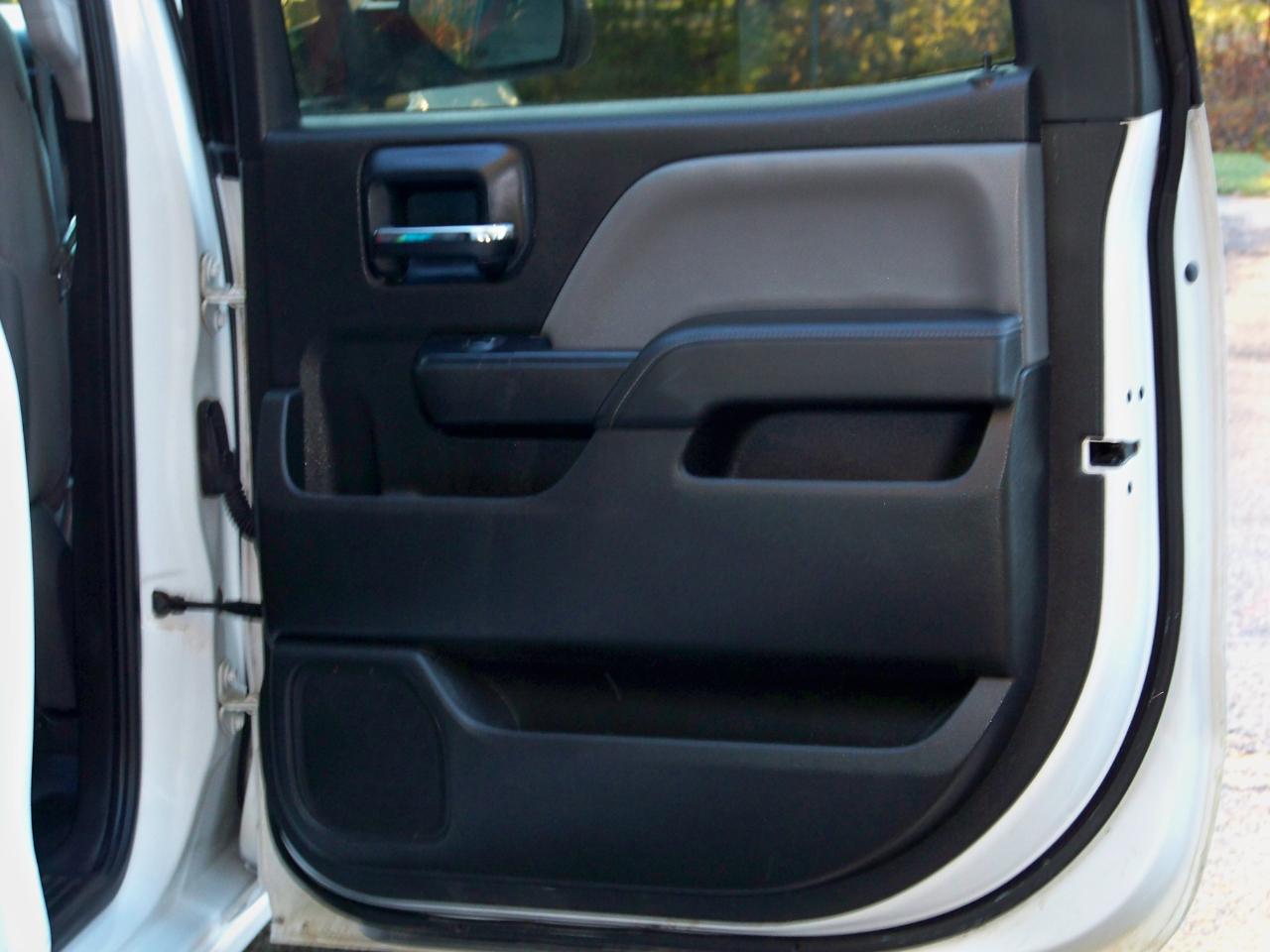 GMC Sierra 1500 Base Crew Cab 4WD 2014