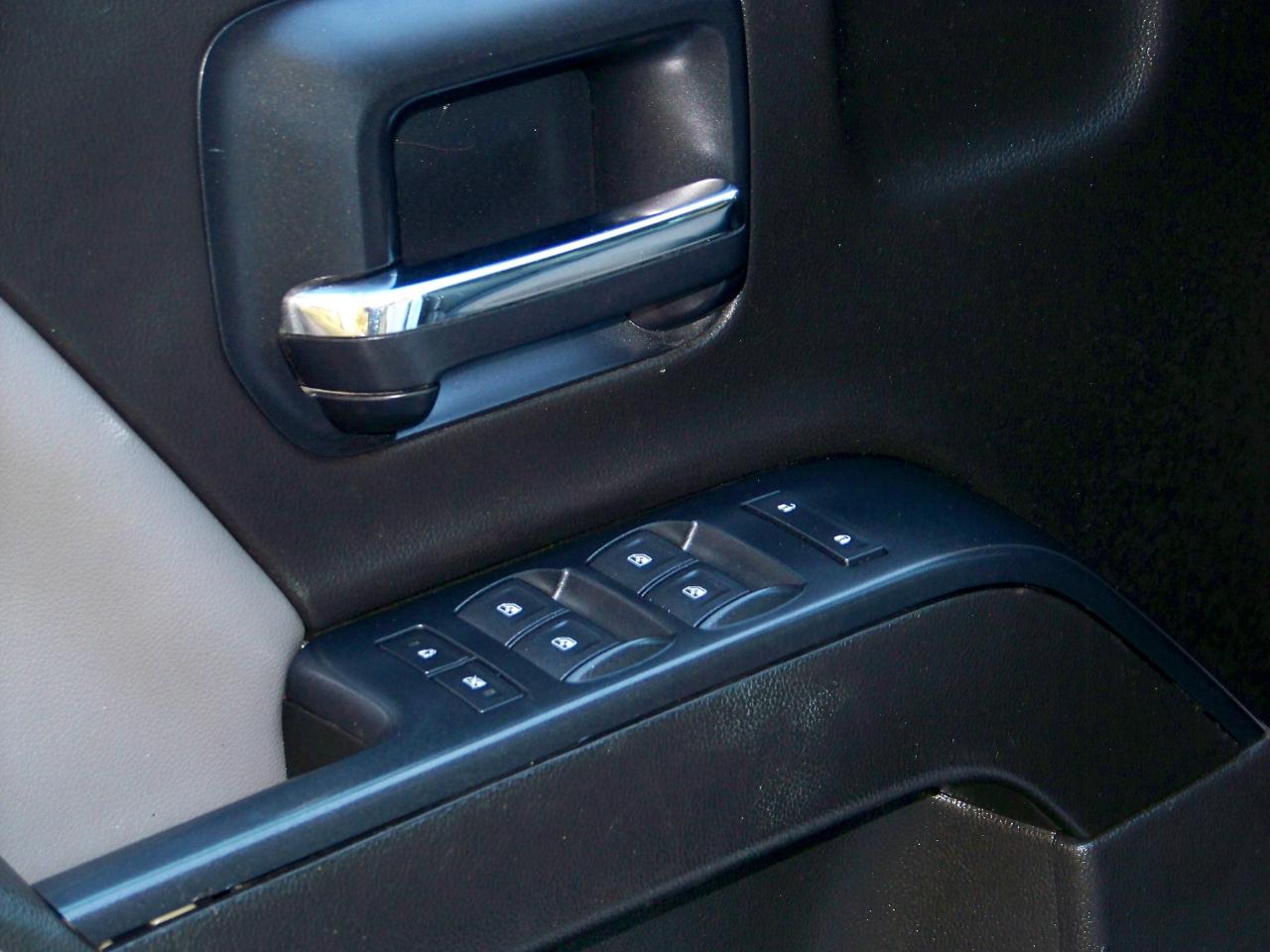 GMC Sierra 1500 Base Crew Cab 4WD 2014