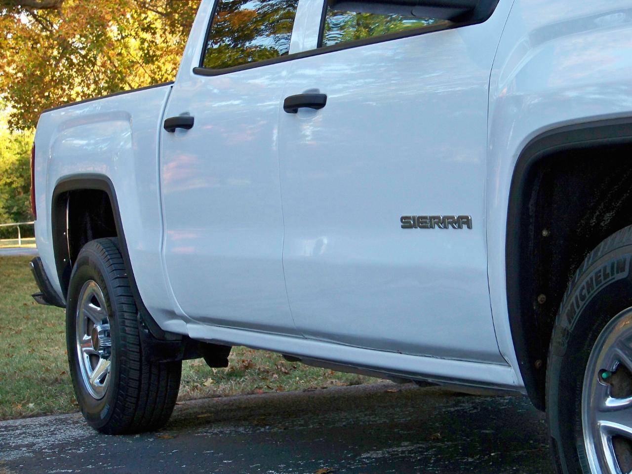 GMC Sierra 1500 Base Crew Cab 4WD 2014