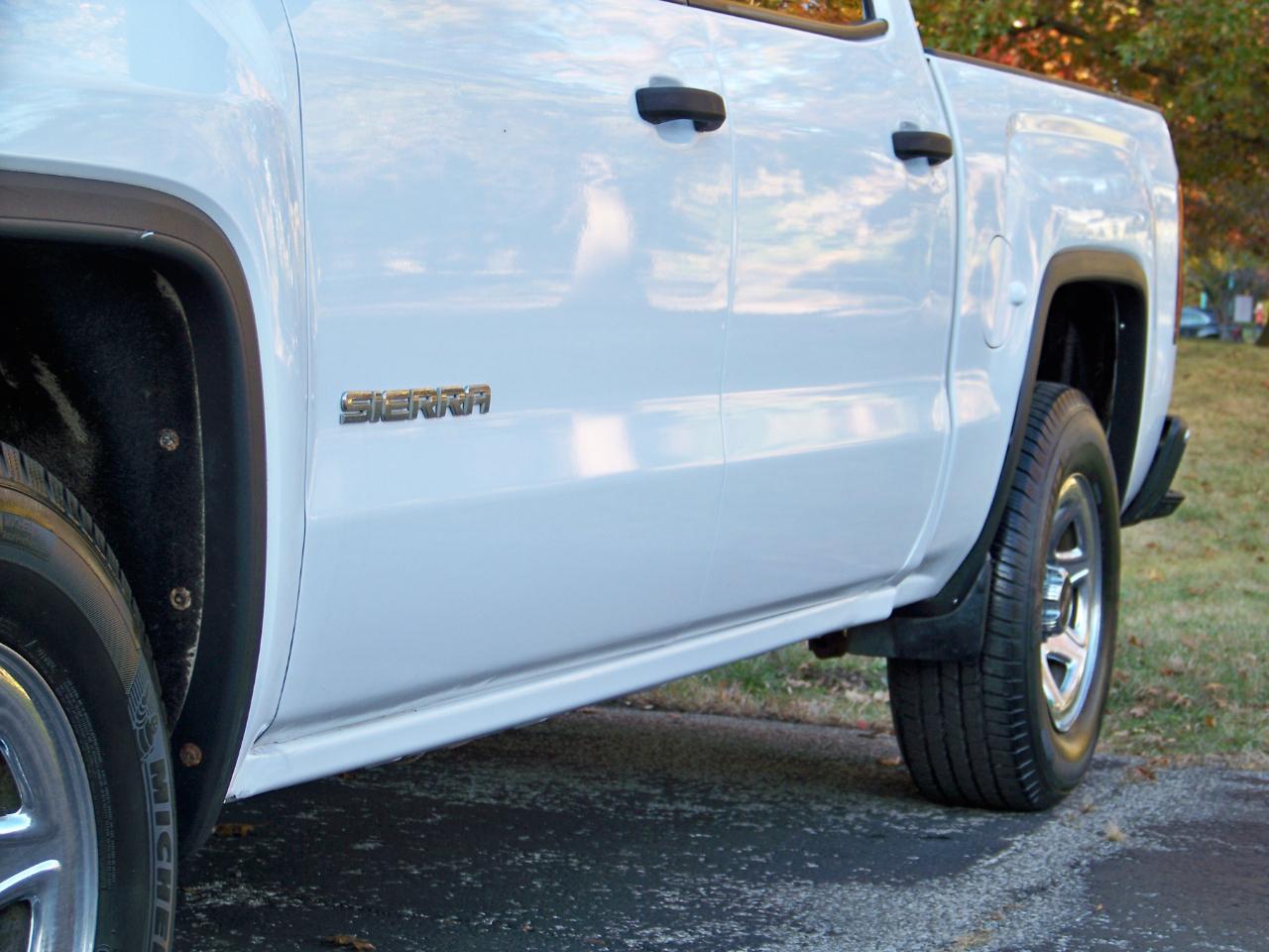 GMC Sierra 1500 Base Crew Cab 4WD 2014