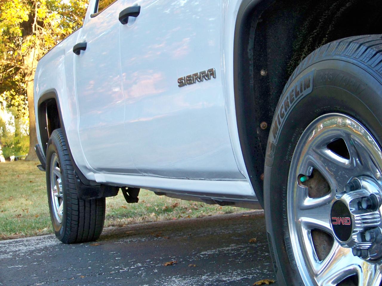 GMC Sierra 1500 Base Crew Cab 4WD 2014