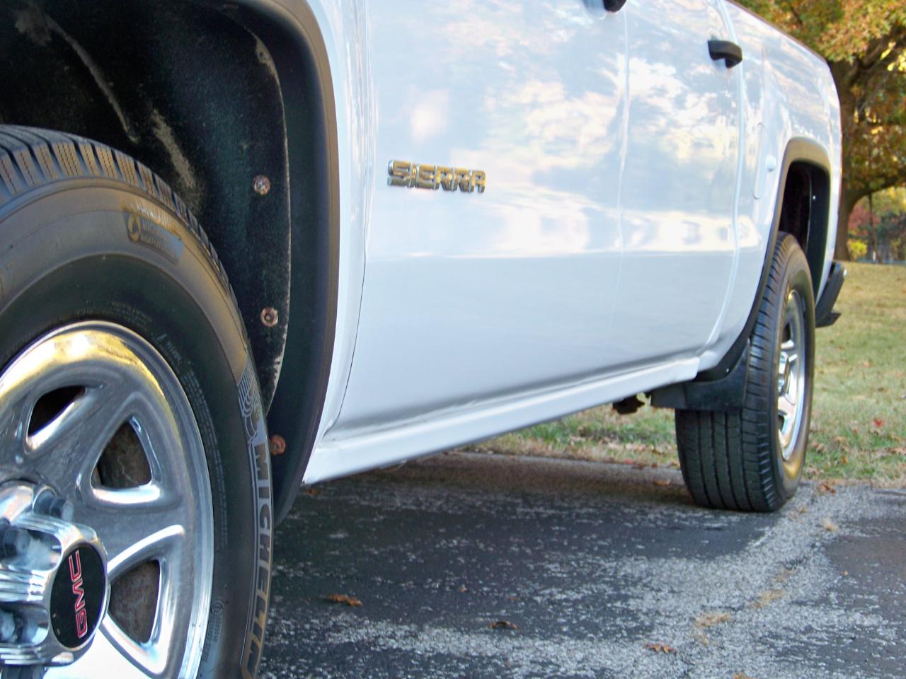 GMC Sierra 1500 Base Crew Cab 4WD 2014