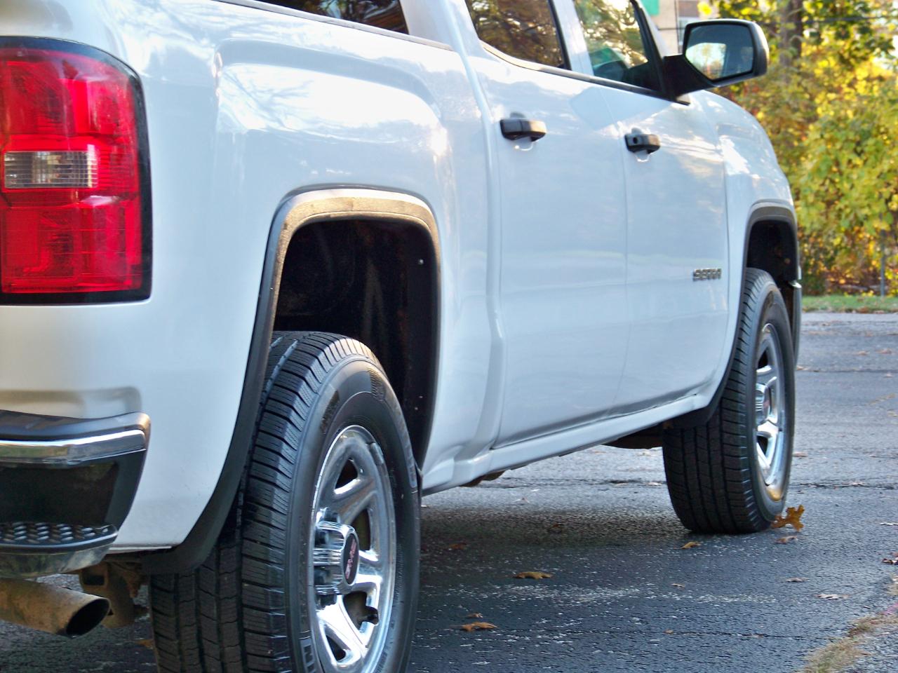 GMC Sierra 1500 Base Crew Cab 4WD 2014