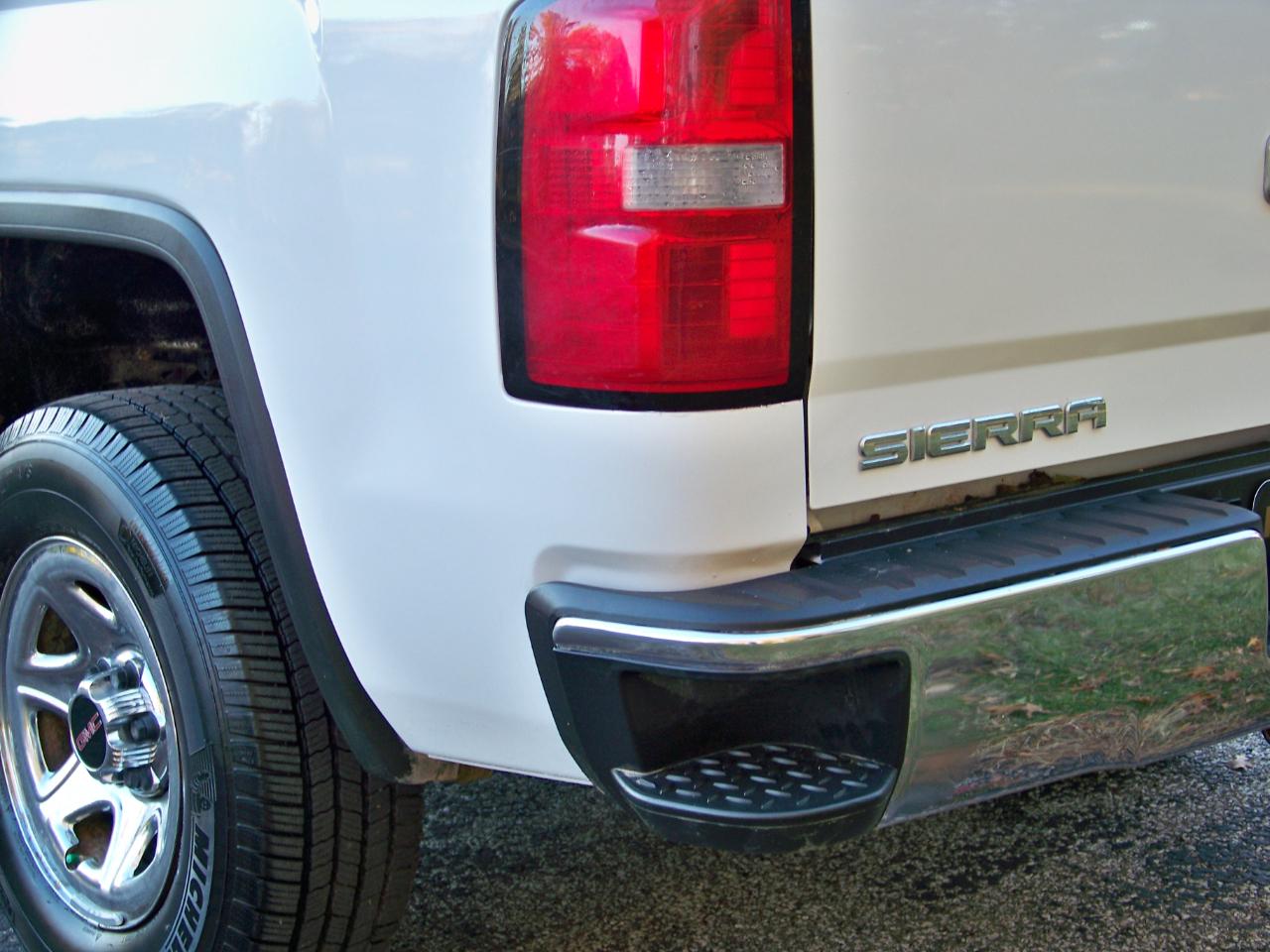 GMC Sierra 1500 Base Crew Cab 4WD 2014