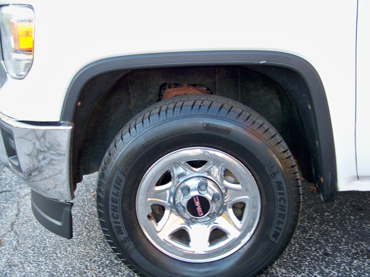 GMC Sierra 1500 Base Crew Cab 4WD 2014