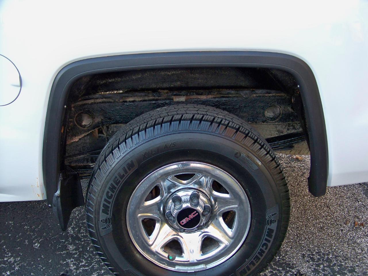 GMC Sierra 1500 Base Crew Cab 4WD 2014