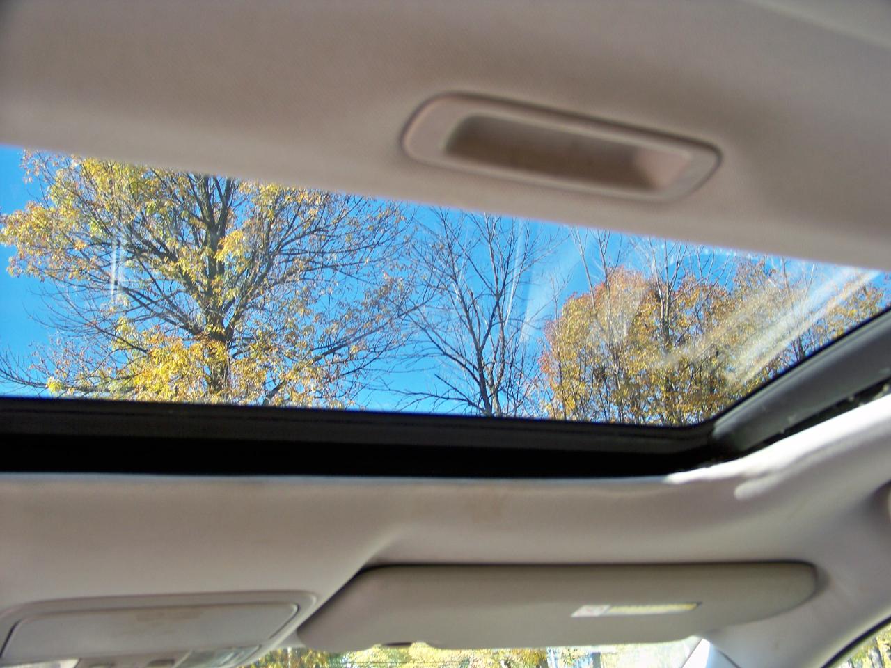 Honda CR-V EX-L AWD w/Navi 2010