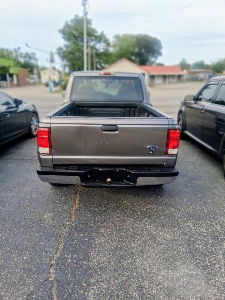 Ford Ranger Reg Cab 112" WB XLT 2000