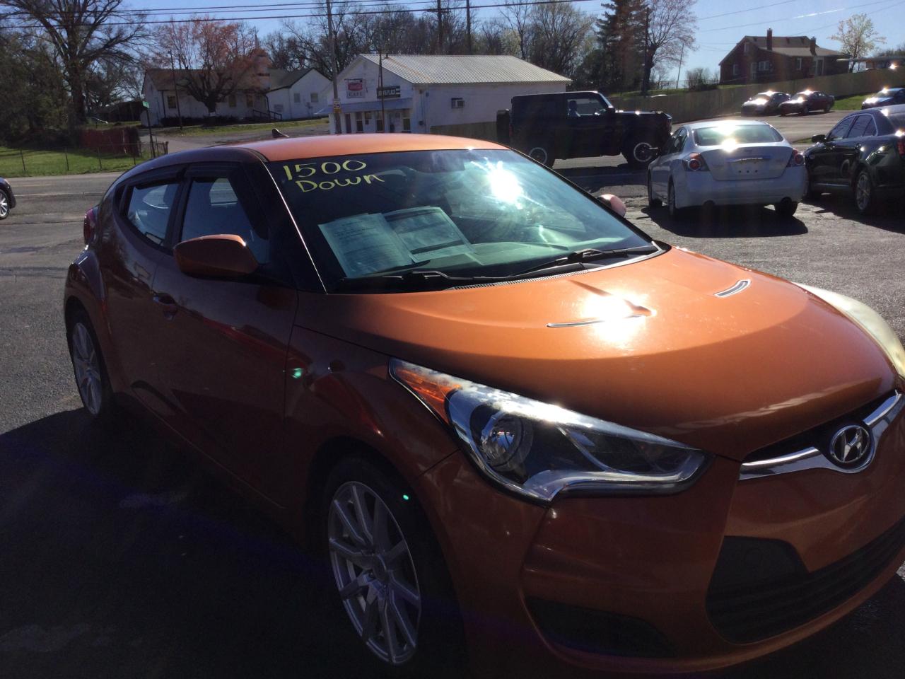 Hyundai Veloster 3dr Cpe Auto w/Black Int 2013