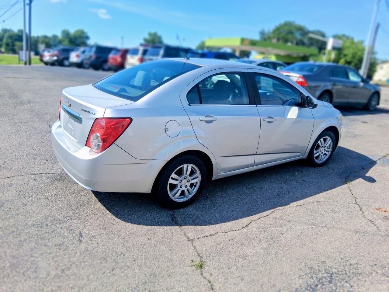 Chevrolet Sonic 4dr Sdn LT 2LT 2012