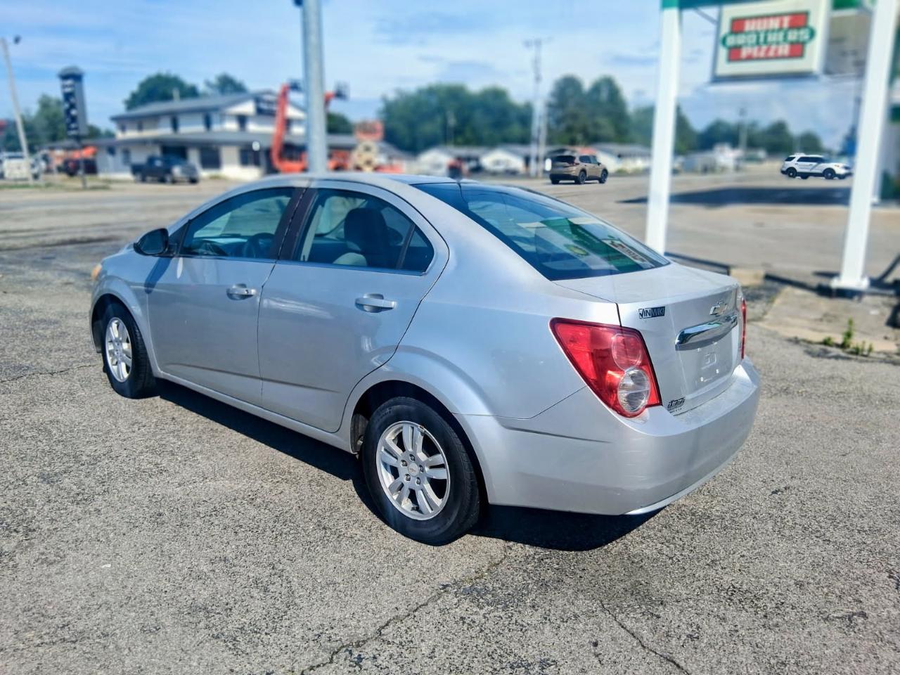 Chevrolet Sonic 4dr Sdn LT 2LT 2012