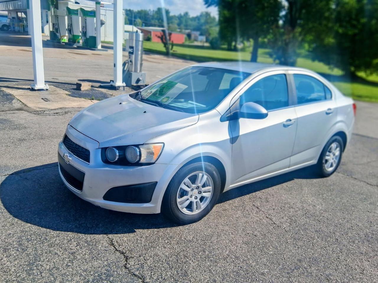 Chevrolet Sonic 4dr Sdn LT 2LT 2012