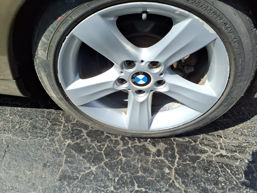 BMW 3 Series  2005 BMW 3 Series  2005