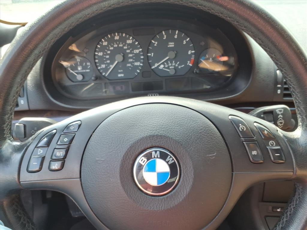 BMW 3 Series  2005