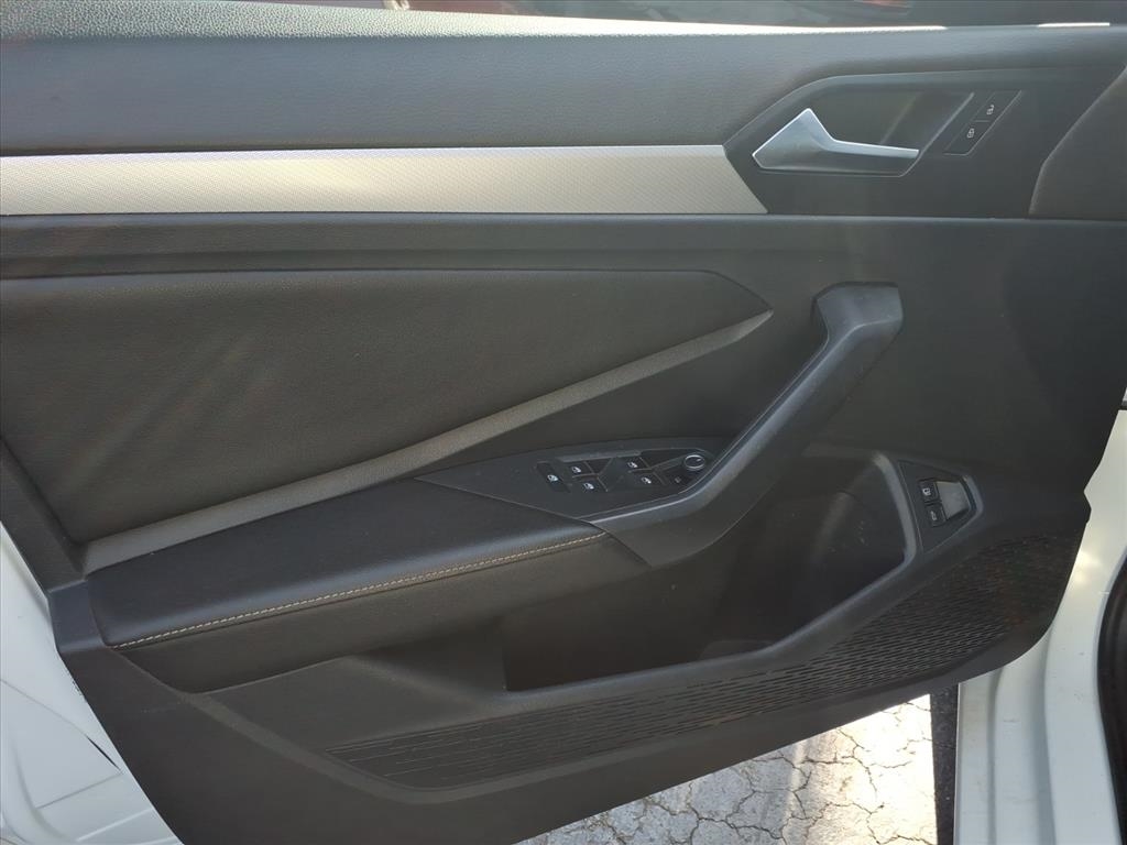 Volkswagen Jetta  2022