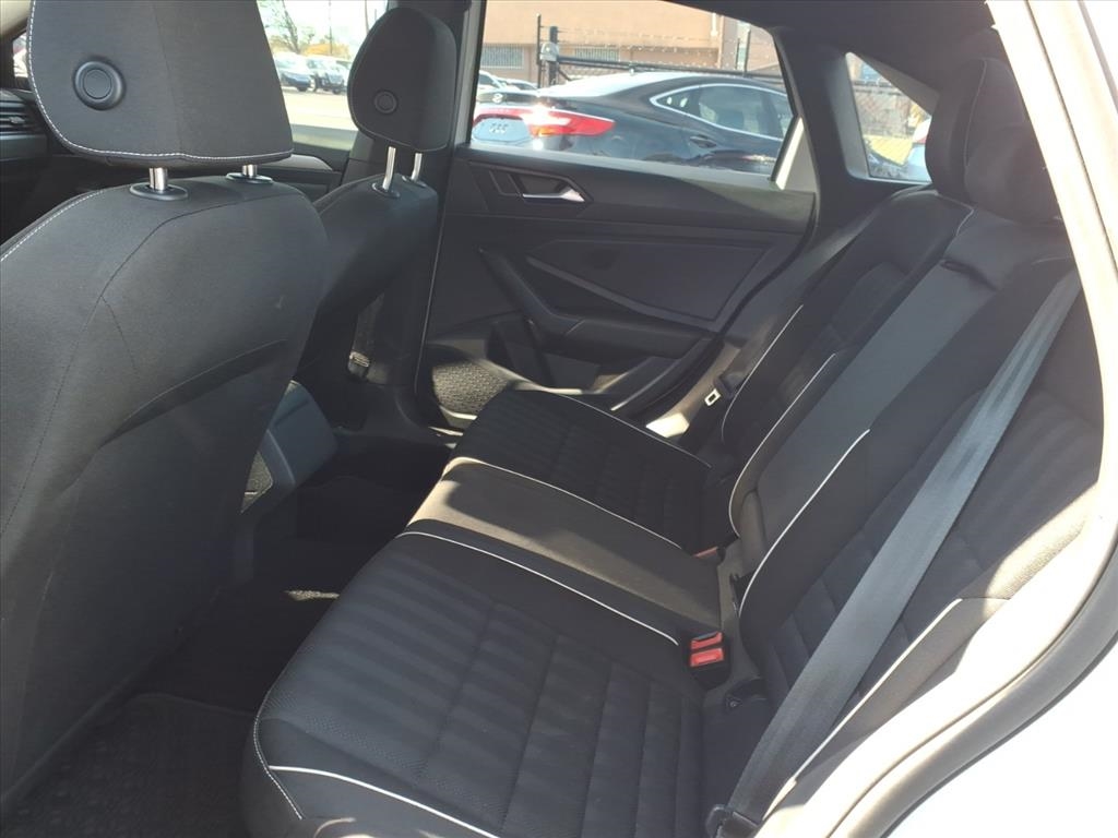 Volkswagen Jetta  2022