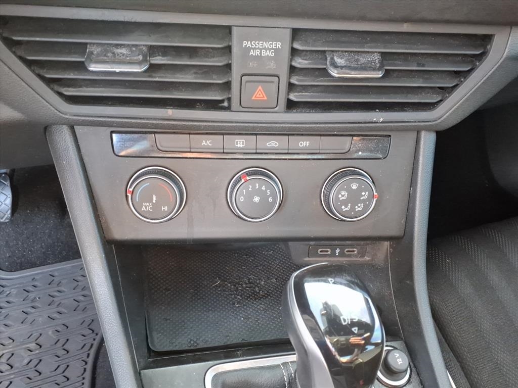 Volkswagen Jetta  2022