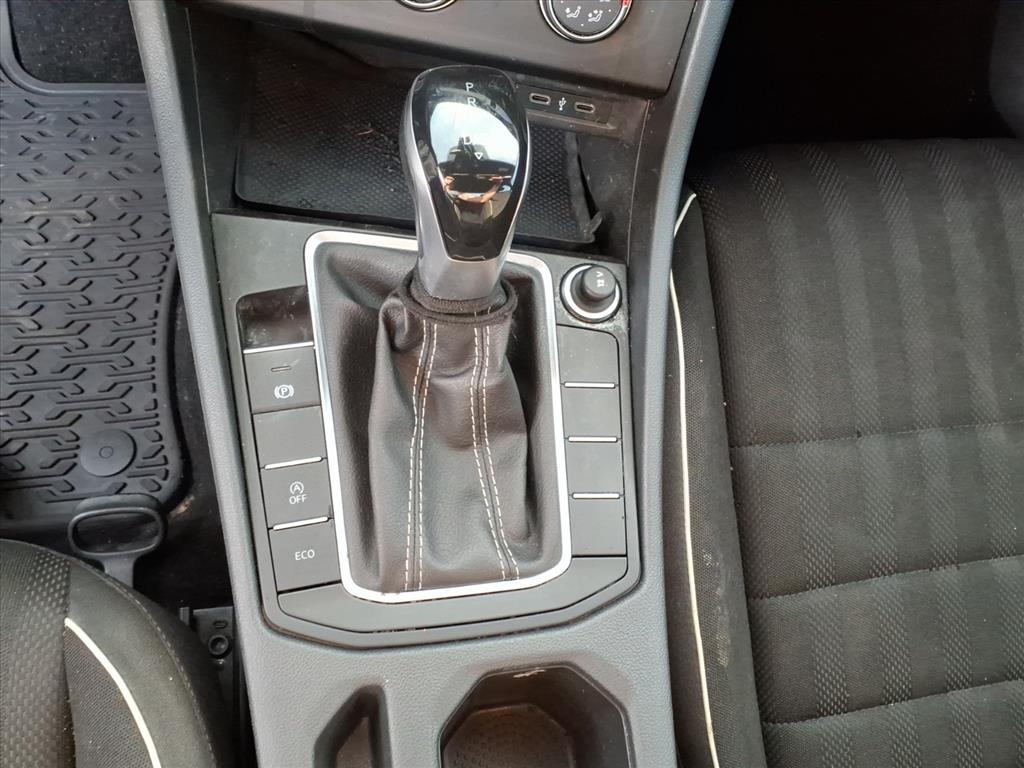 Volkswagen Jetta  2022