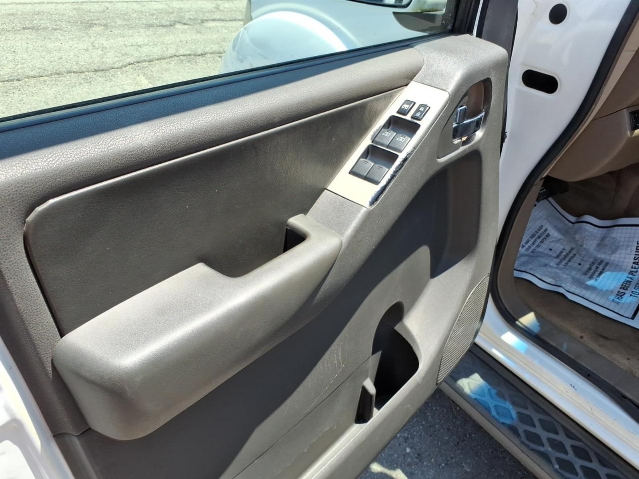 Nissan Pathfinder  2007