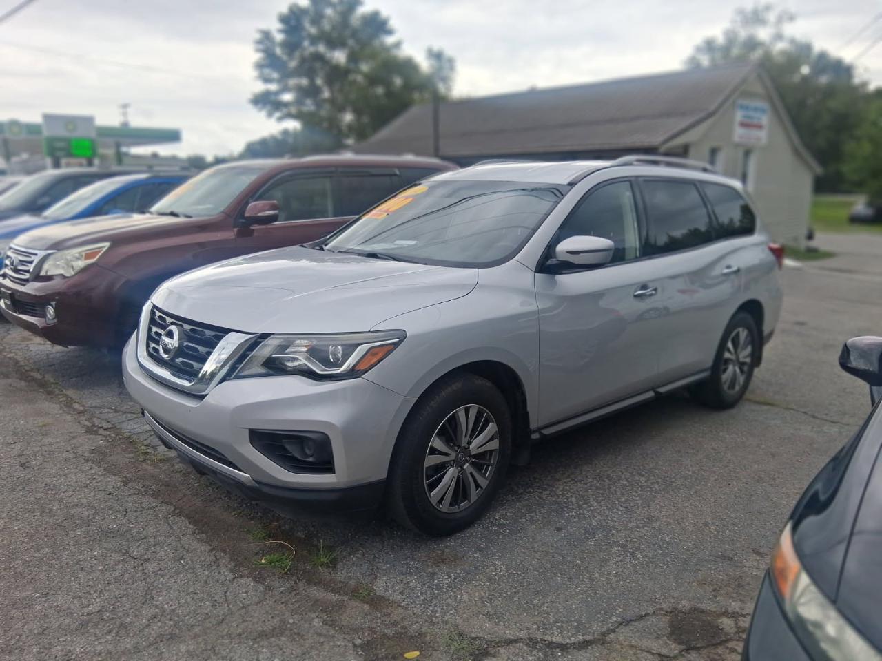 Nissan Pathfinder 2WD 4dr SL 2014