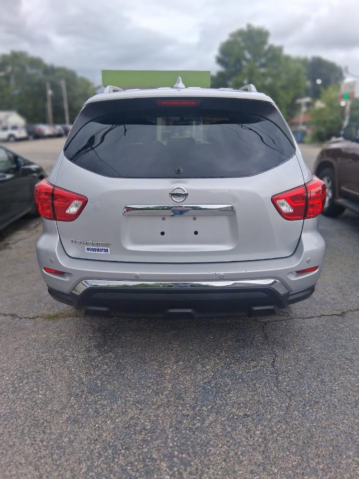 Nissan Pathfinder 2WD 4dr SL 2014