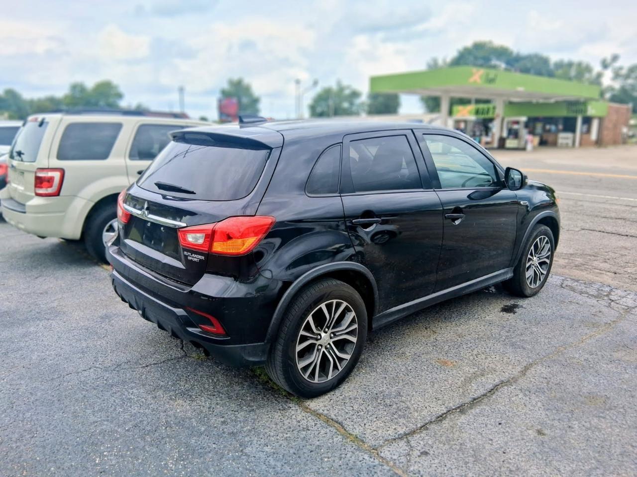 Mitsubishi Outlander Sport ES 2.0 CVT 2019