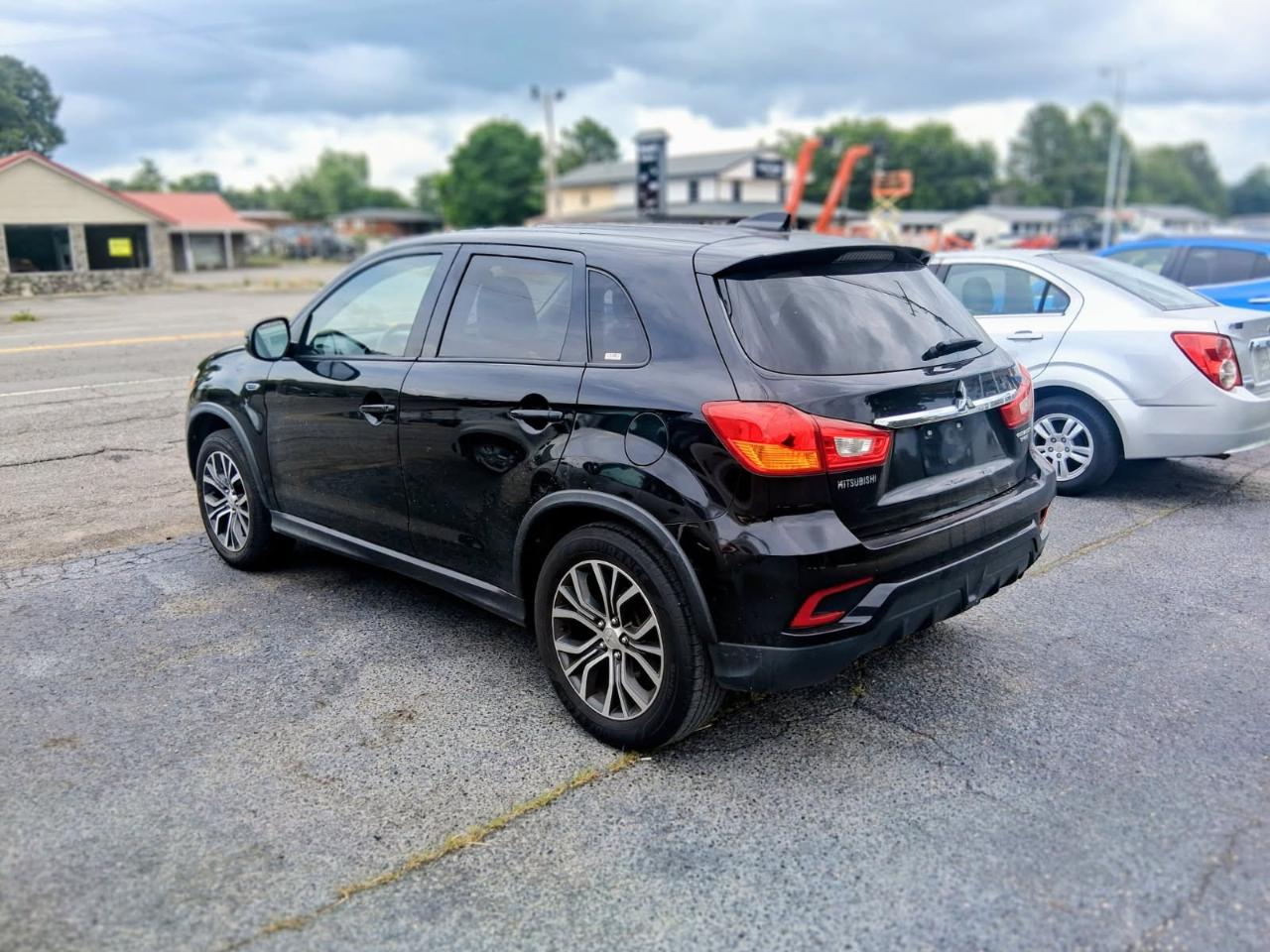 Mitsubishi Outlander Sport ES 2.0 CVT 2019