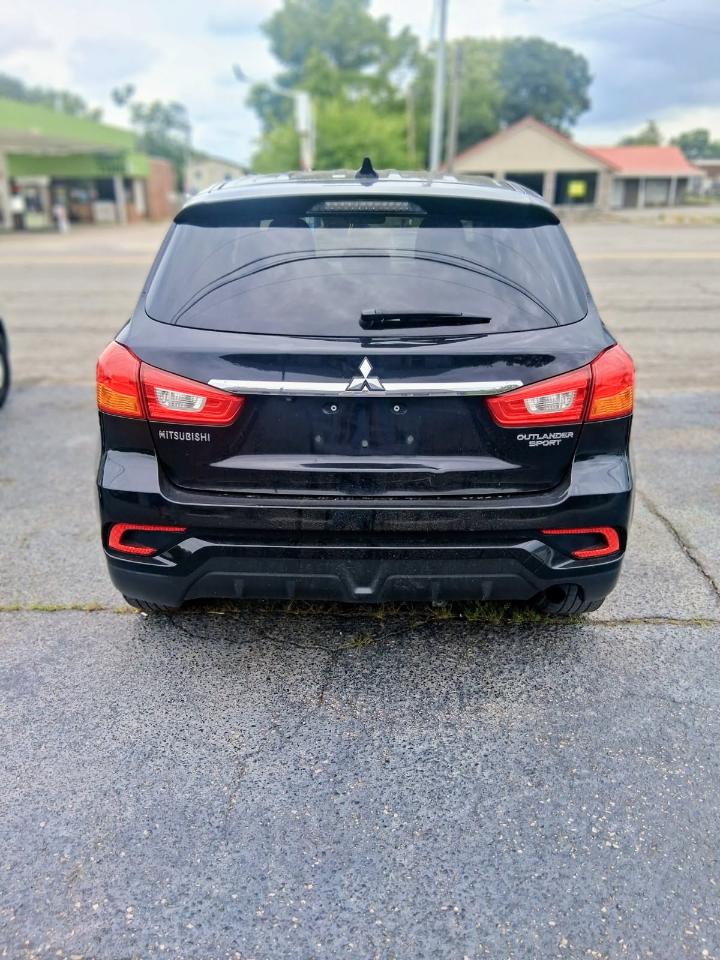 Mitsubishi Outlander Sport ES 2.0 CVT 2019
