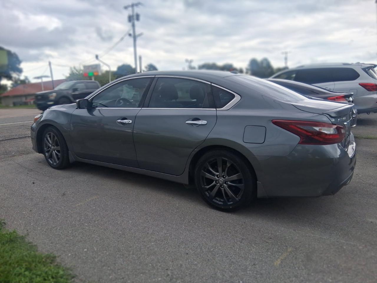 Nissan Altima 2.5 SR Sedan 2018