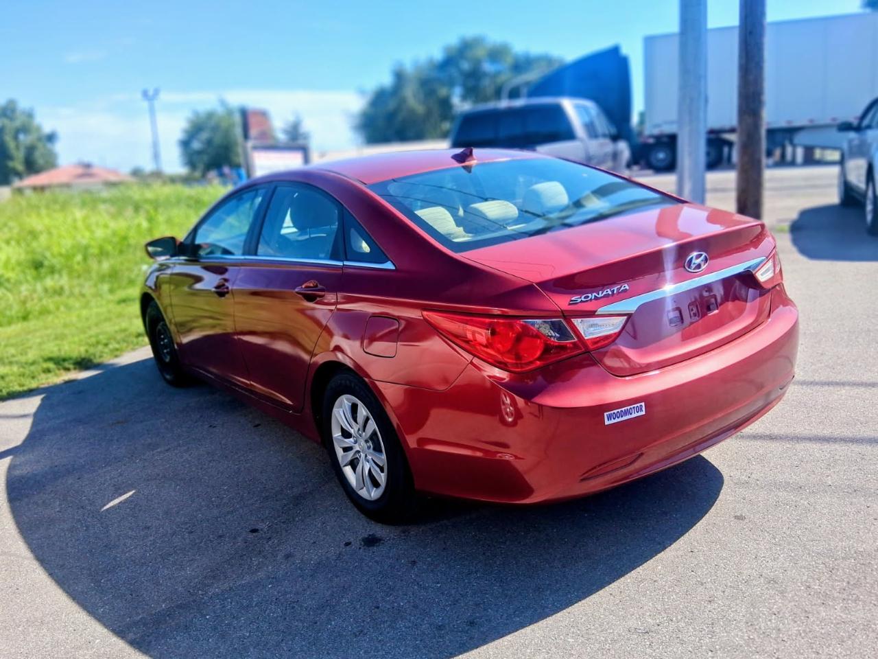 Hyundai Sonata 4dr Sdn 2.4L Auto GLS PZEV 2012
